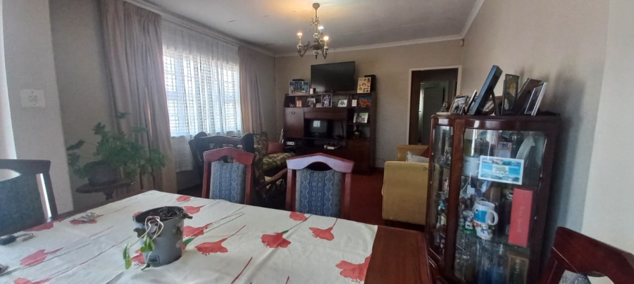 3 Bedroom Property for Sale in Grassy Park Western Cape